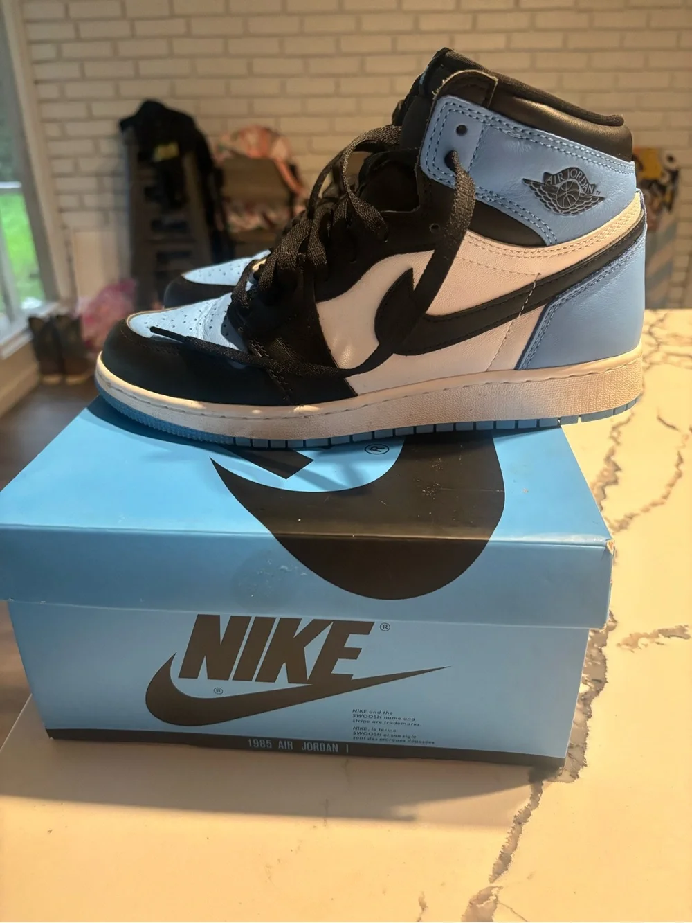 Nike Kids Air Jordan 1 Mid Sneakers - University Blue/Black/White